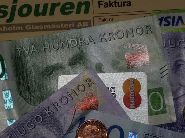 Två hundra kronor